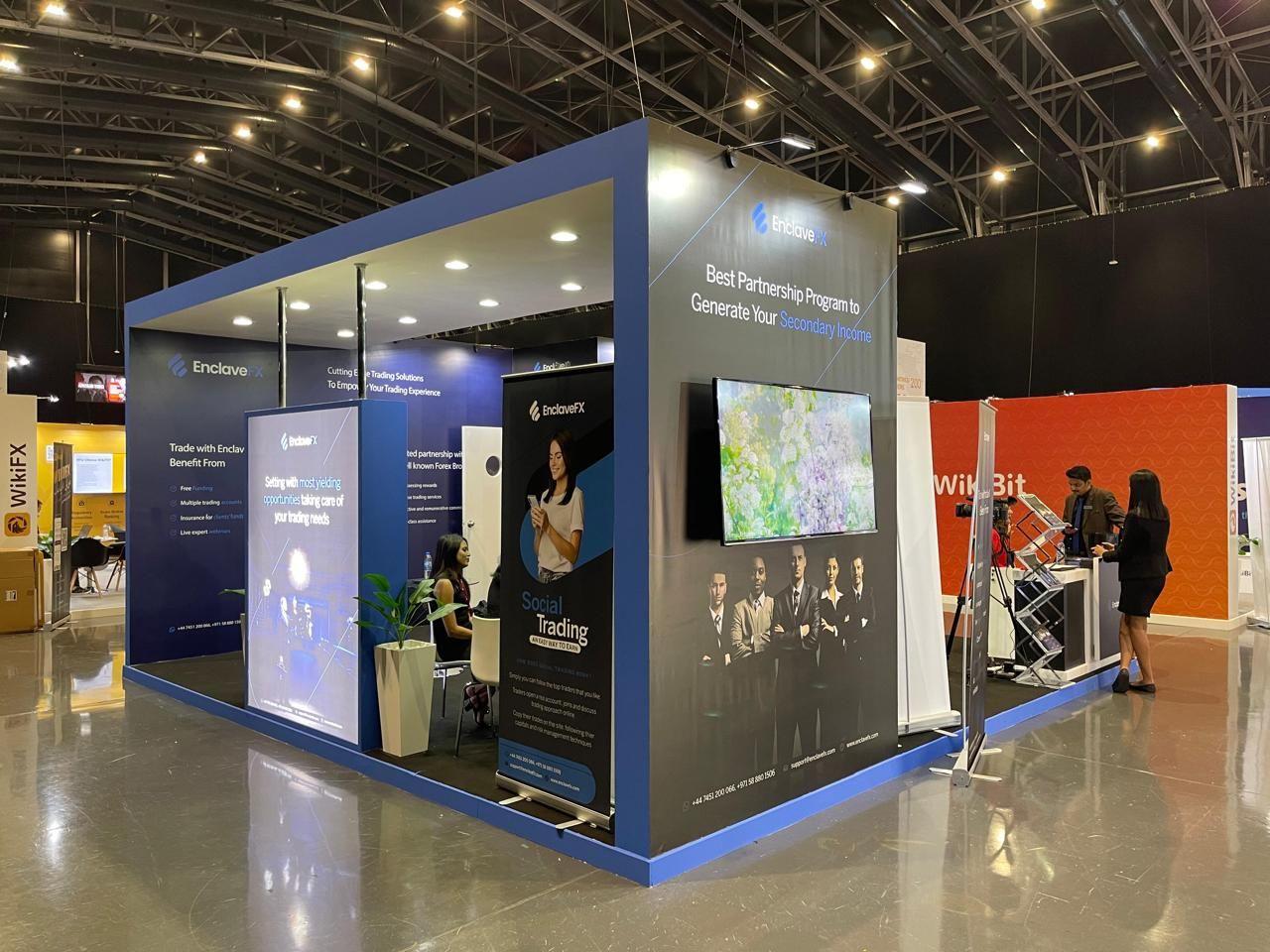 Modular Stands That Create <br/> <span style='color: #EA2127;'>Unforgettable Experiences </span> 2