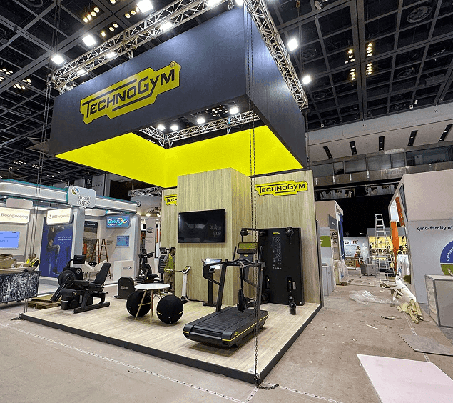 High-Quality Custom Stands <br/> <span style='color: #EA2127;'>That Captivate Audiences</span> 2